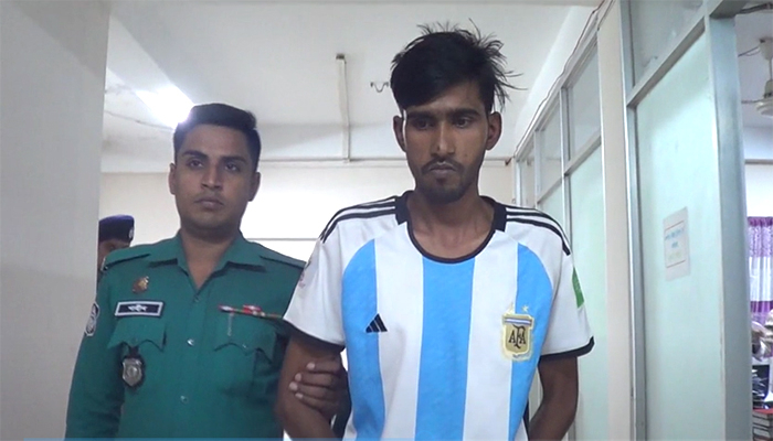 অনলাইনে পণ্য কিনতে গিয়ে ডেলিভারিম্যানের প্রতারণার শিকার কয়েক কিশোরী